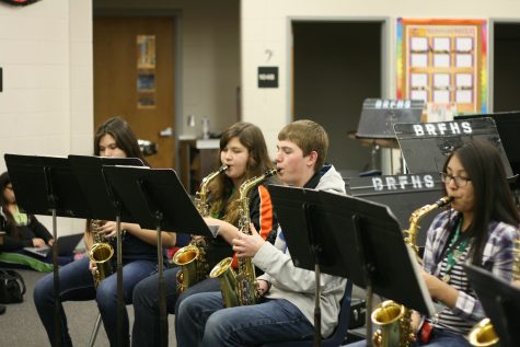 3-20 Students Prepare for District Solo and Ensemble [Photo Gallery]