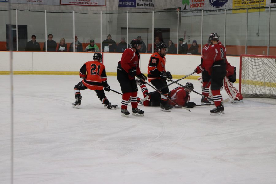 Boys Hockey Faces Challenges
